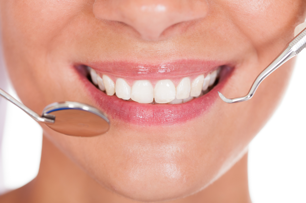 Yeni Sentetik Diş Minesi Gerçeğinden Daha Sert ve Dayanıklı 