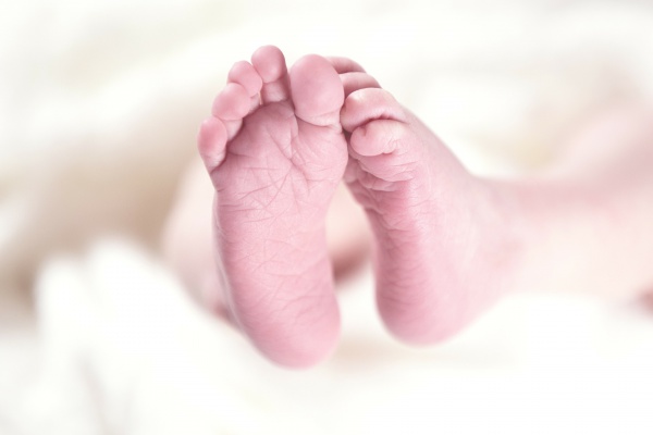 İlk kez bir ölüden yapılan rahim nakliyle sağlıklı bir bebek doğdu
